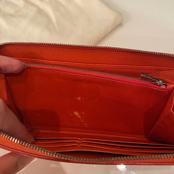 CELINE Zipped Orange Wallet in Grained Calfskin - Picture 11 of 12